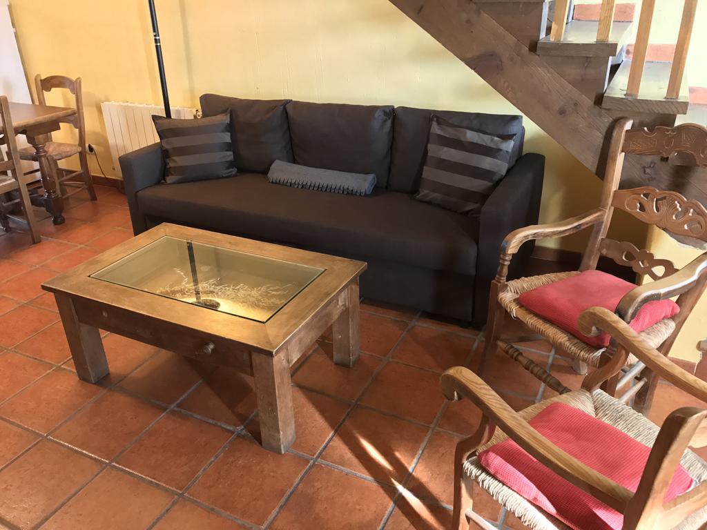 בית הארחה Horcajuelo de la Sierra 	El Bulin De Horcajuelo מראה חיצוני תמונה